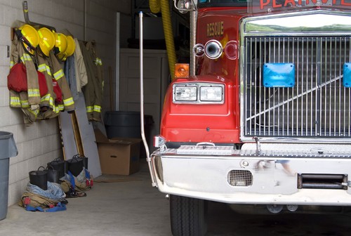Does the color of a fire truck make a difference?