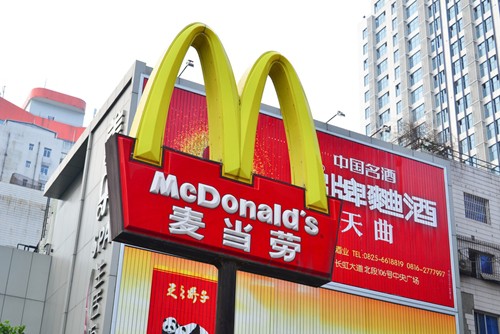 McDonald’s features individual store signs in new campaign